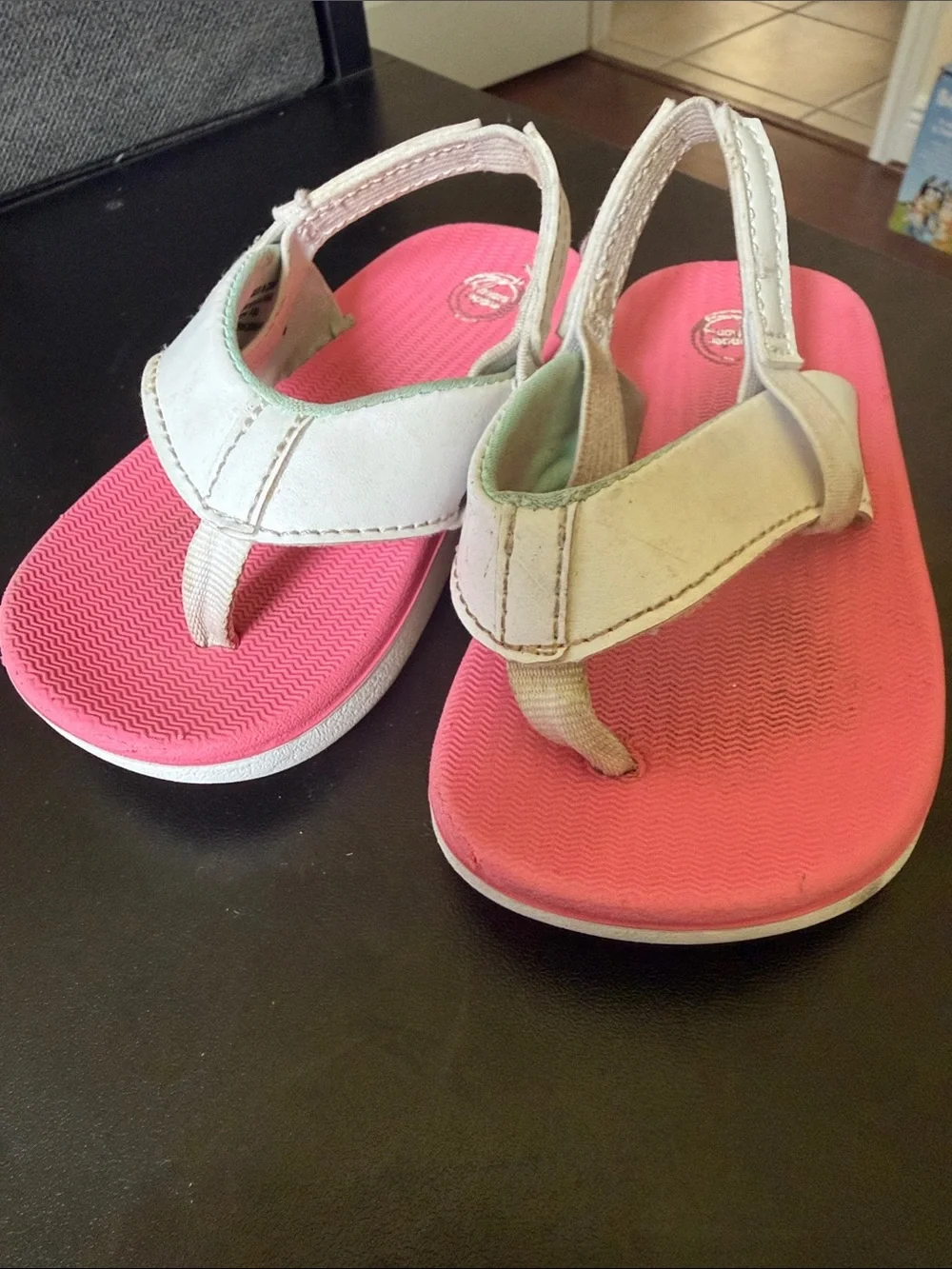 wonder nation Pink Sandals with White Straps